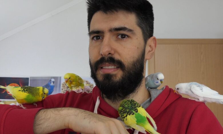 Do People live longer with Budgie birds Do they make us happier